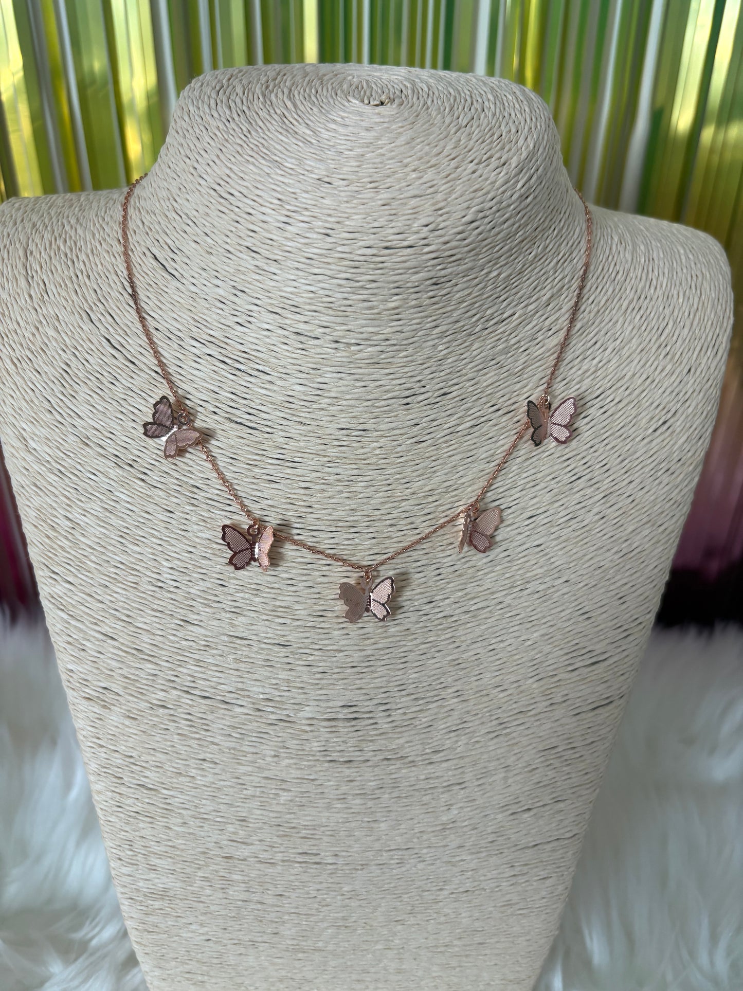 Cadena en Mariposas En Oro