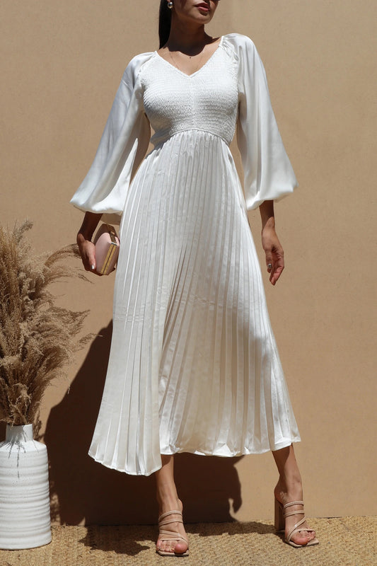 VESTIDOS MIDI DE SATÉN CON SMOCKED TOP