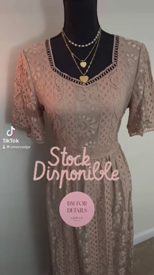 Vestido en encaje